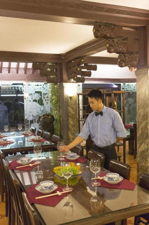 Dragon Hotel 3*